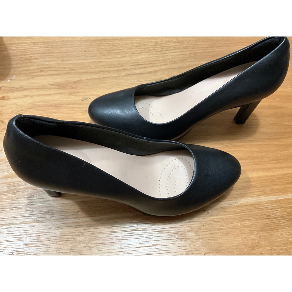 Clarks Collection Black Leather Round Toe Platform Pumps Heels Womens 8.5 W